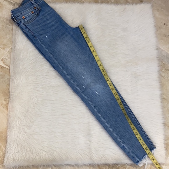 Levi’s Wedgie Skinny Jeans - Picture 14 of 15